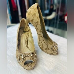 Gucci Classic Canvas Monogram
GG Peep Toe Pump Heels Size 37